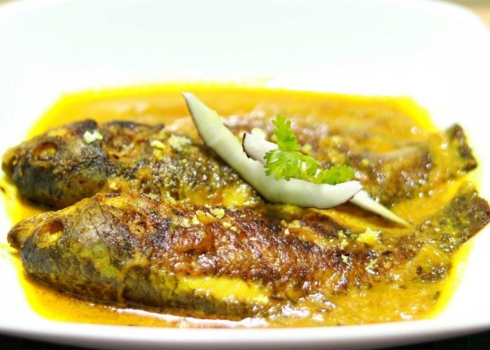 Narikel Dudh Diye Koi Mach